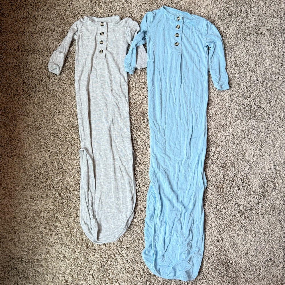Lou Lou & Company Set of Two Baby Knotted Gowns in Gray and Blue. Newborn & 3-9M